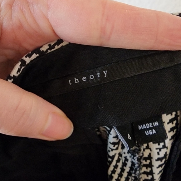 Theory Plaid Crop Plaid Straight Leg Pants 4 - Picture 4 of 6